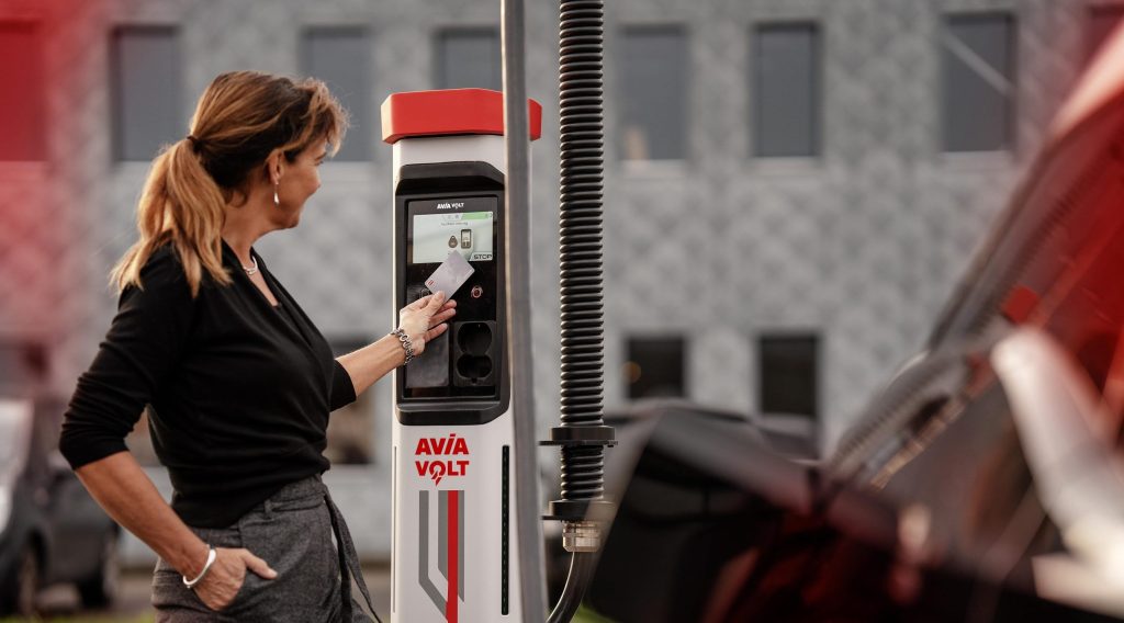 Laden met de AVIA Card